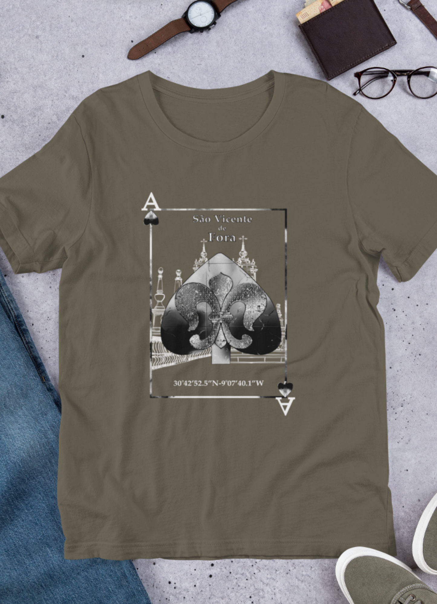 100% pre-shrunk cotton Unisex T-shirt with a vintage tarot design, perfect for lovers of the mystica, t-shirt, vintage tarot card.